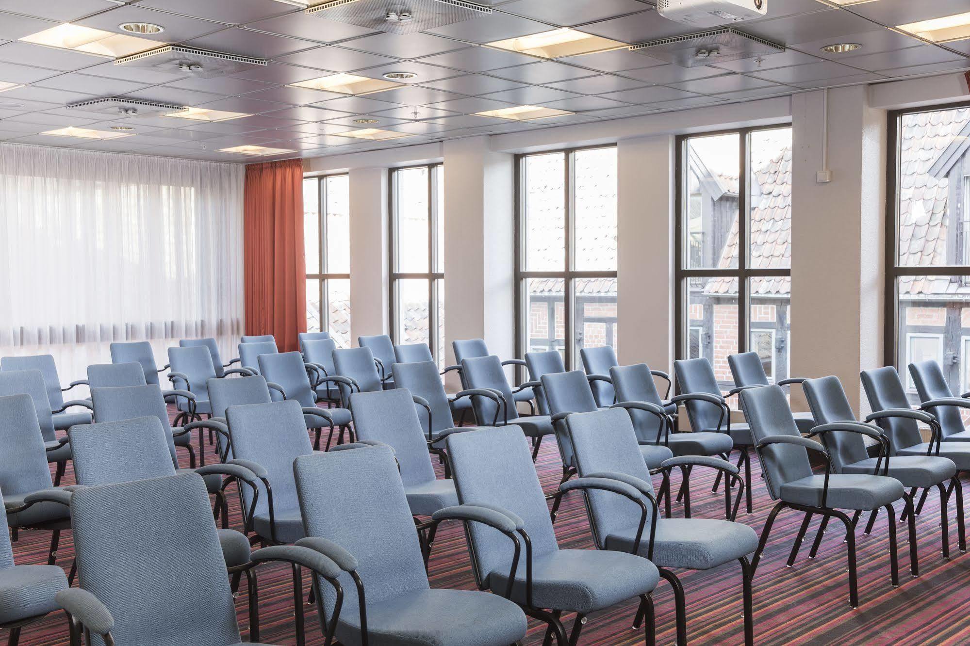Radisson Blu Hotel 4*